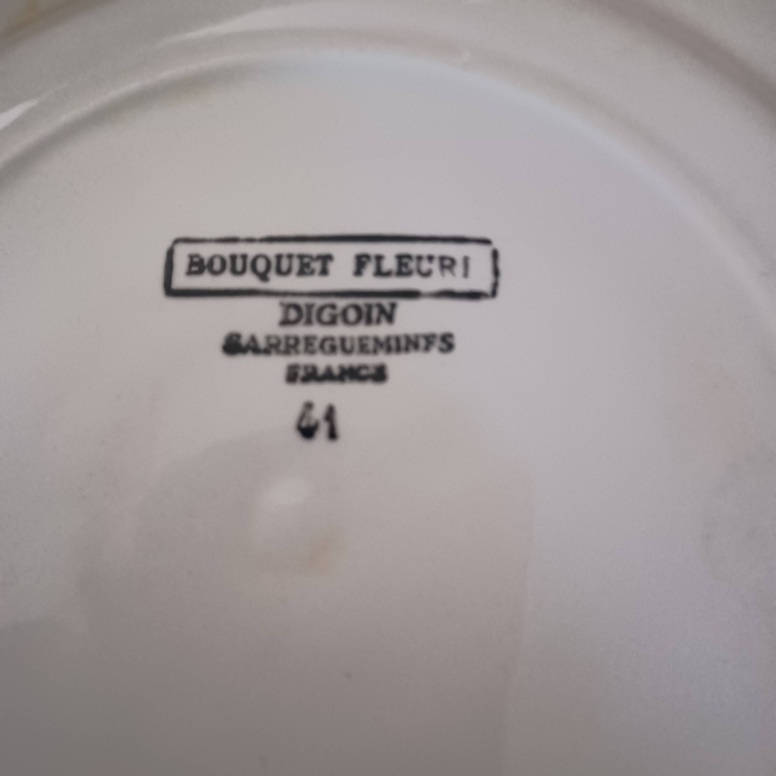 Plates with a floral bouquet design.