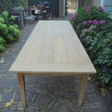 Table à manger en bois avec 2 tiroirs