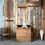 Old raw wood chest (renovated)