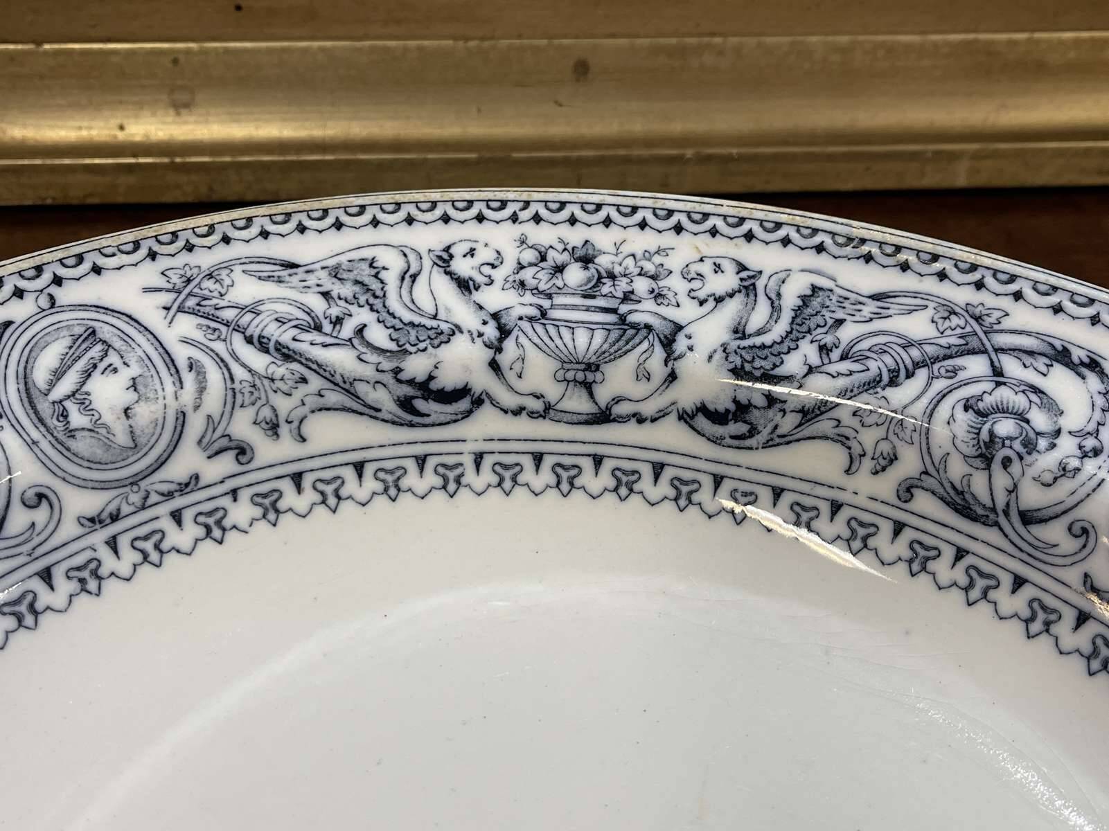 Minton English porcelain round dish, Florentine pattern