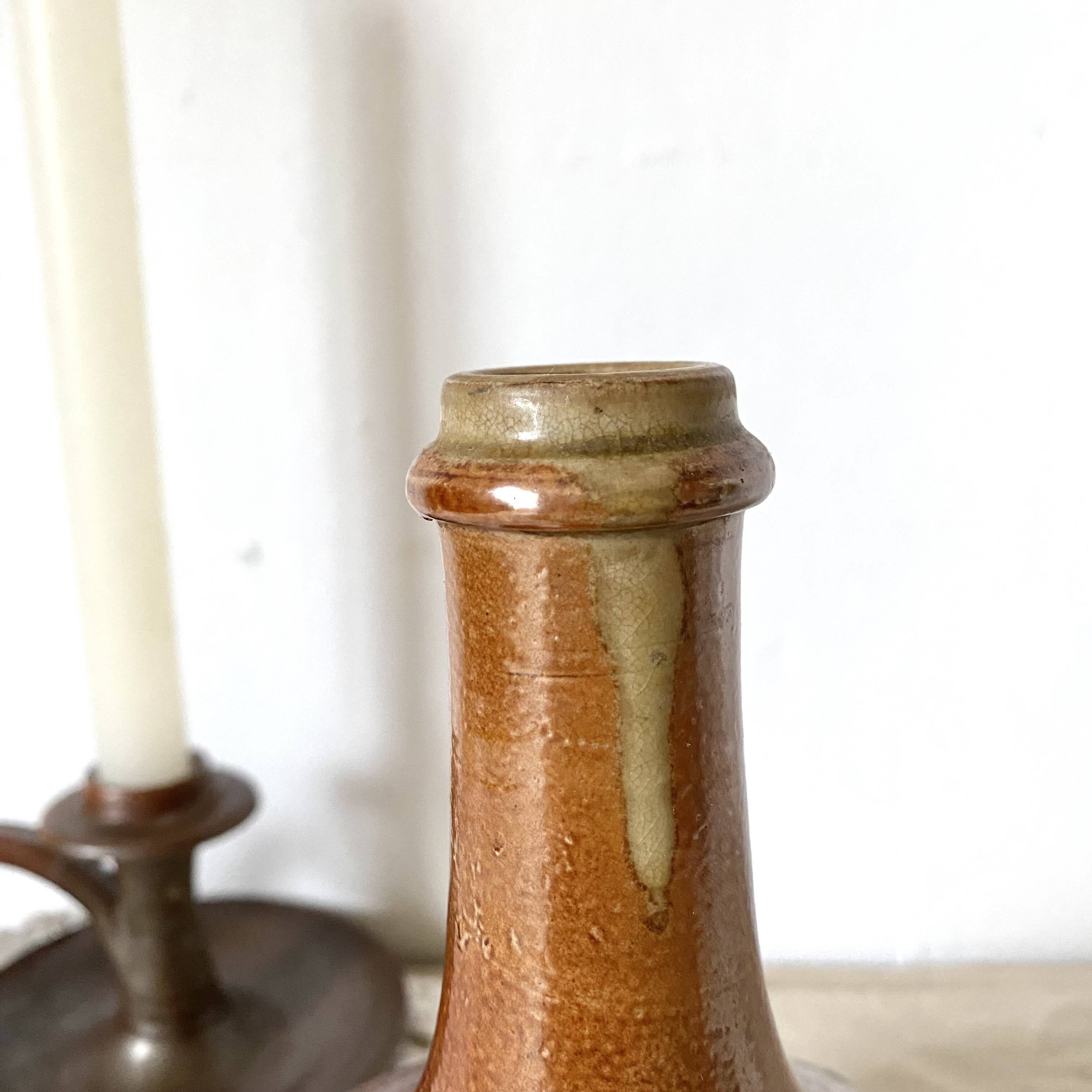Single-flower vase, stoneware bottle