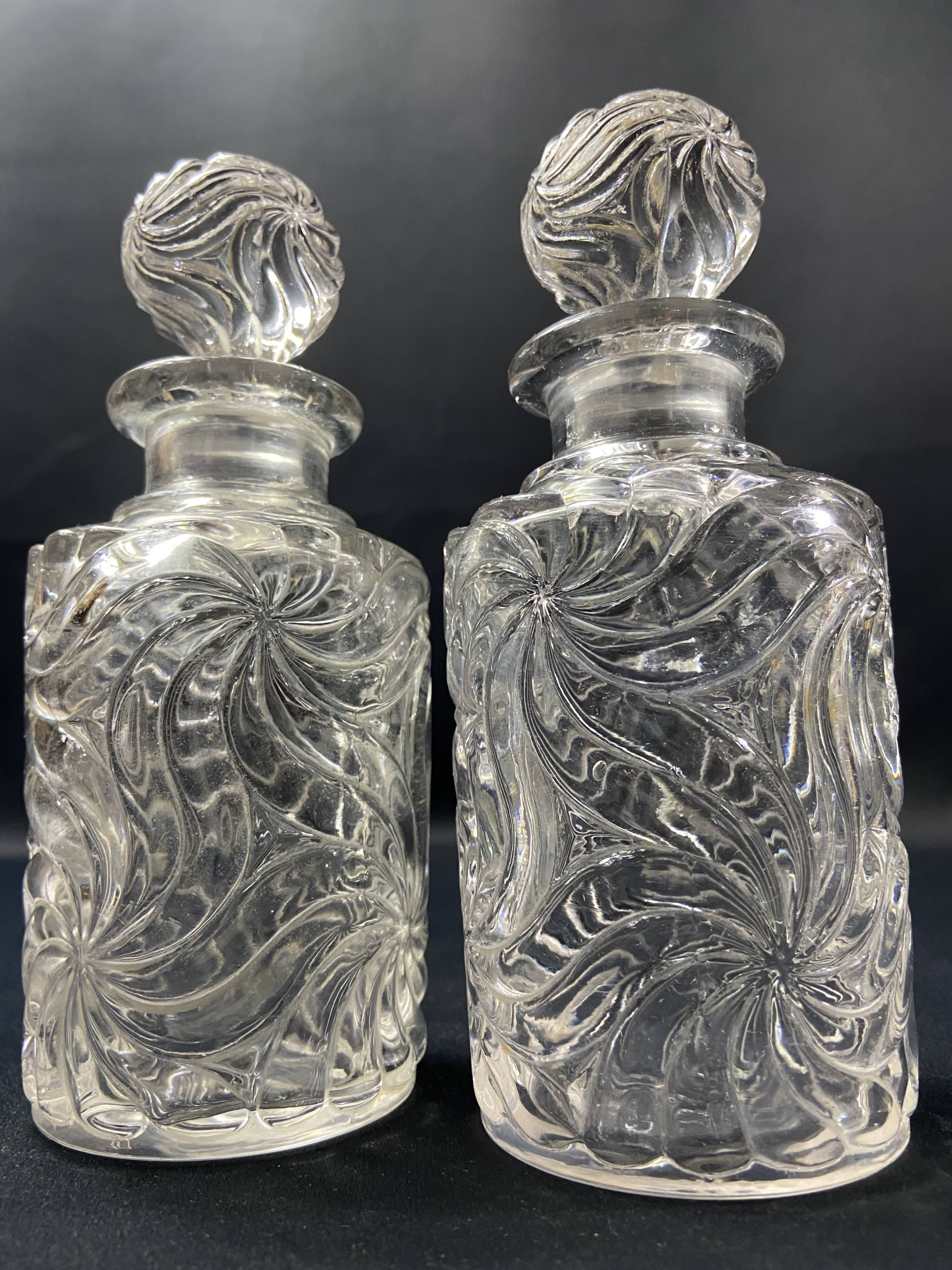 Pair of early 20th century SAINT LOUIS crystal perfume bottles, Fleurs de viole model