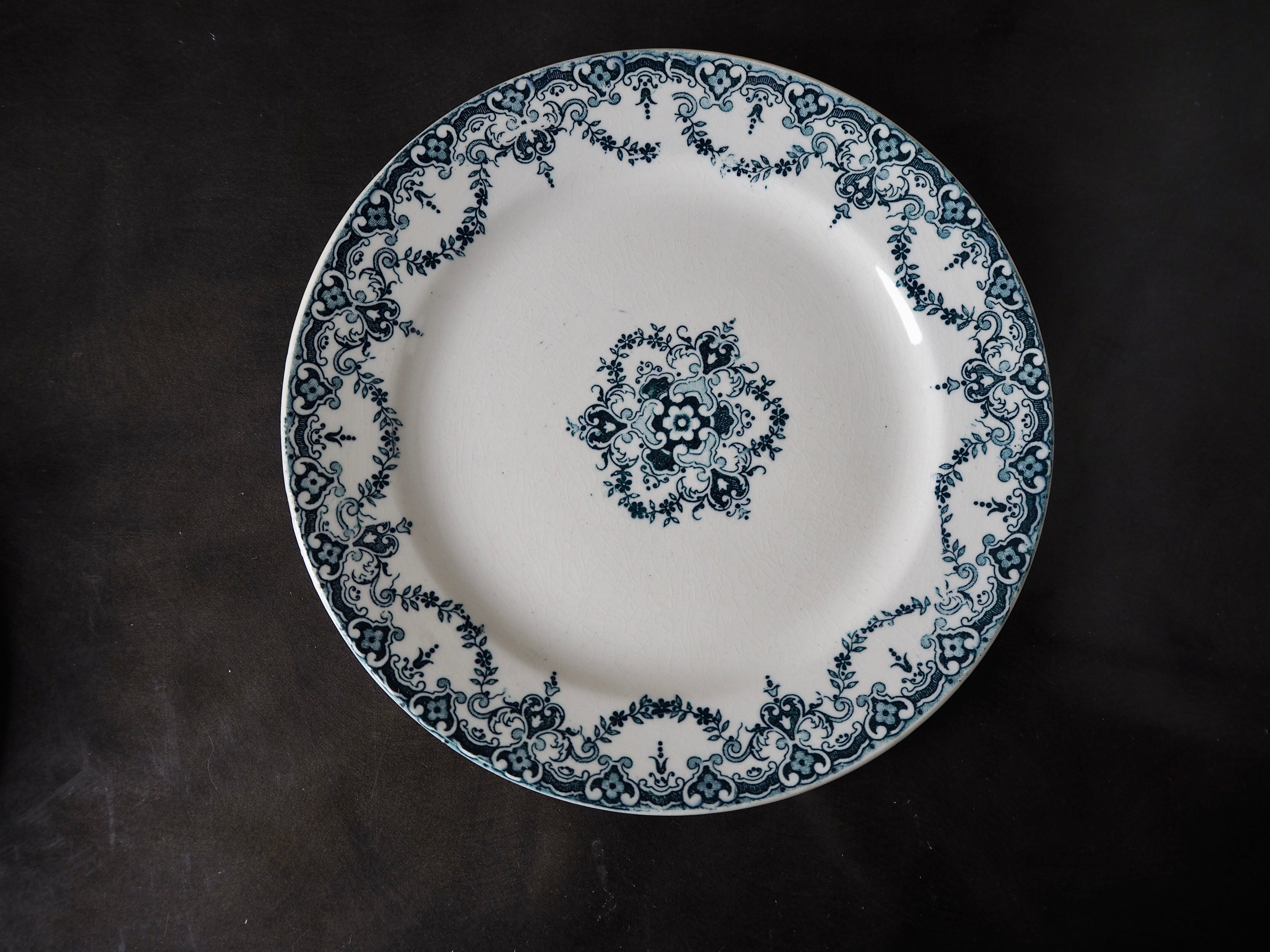 Set of 6 dessert plates Terre de Fer E. Bourgeois