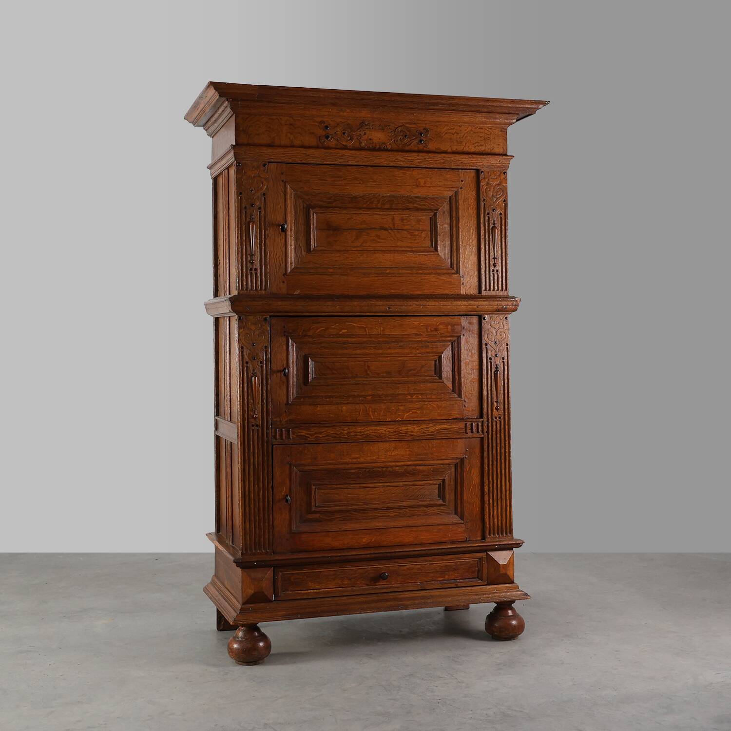 17th Century Belgian Renaissance Oak Cabinet with Concealed Lock