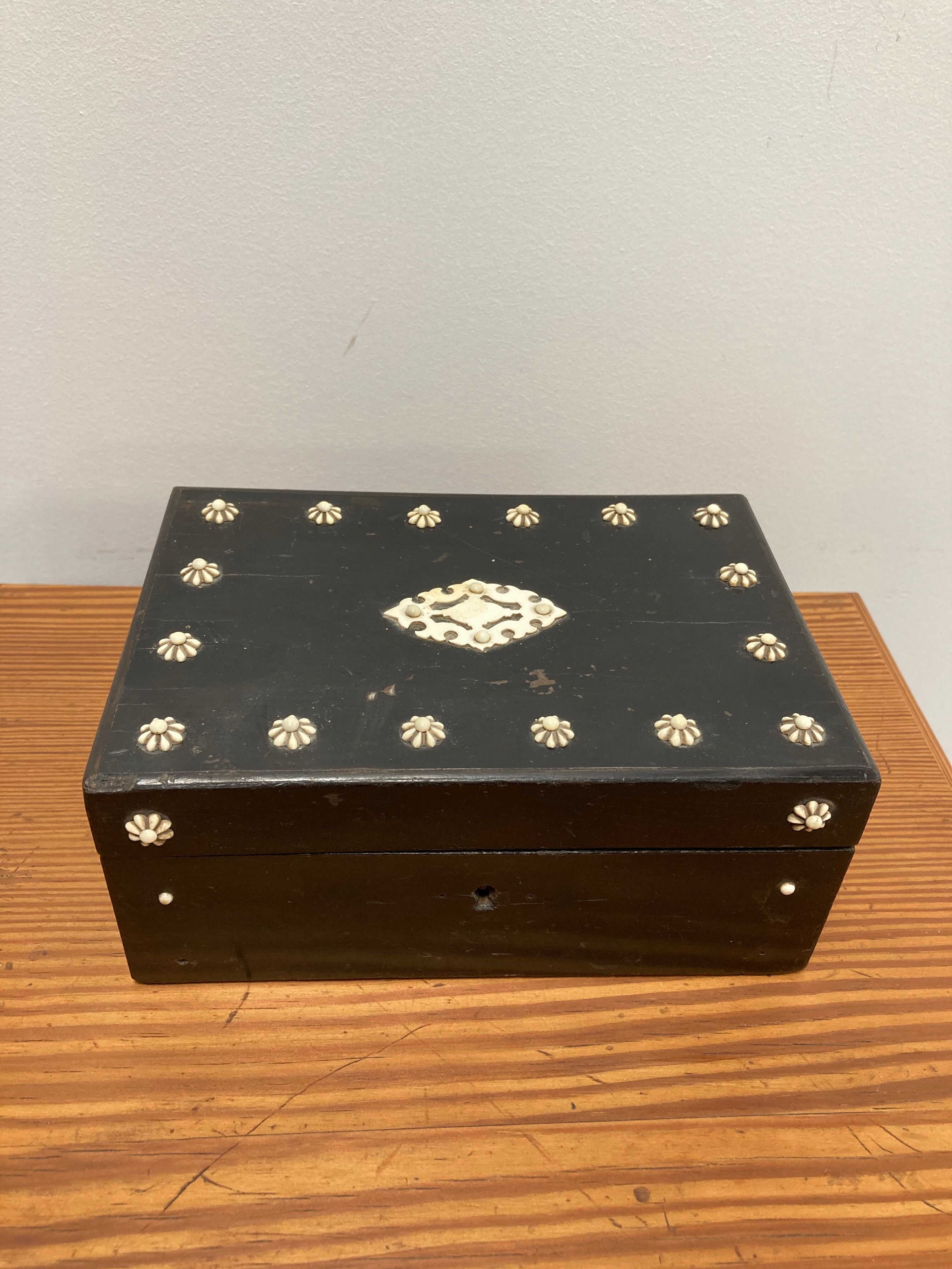 Boîte à bijoux vintage