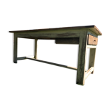 Farm table