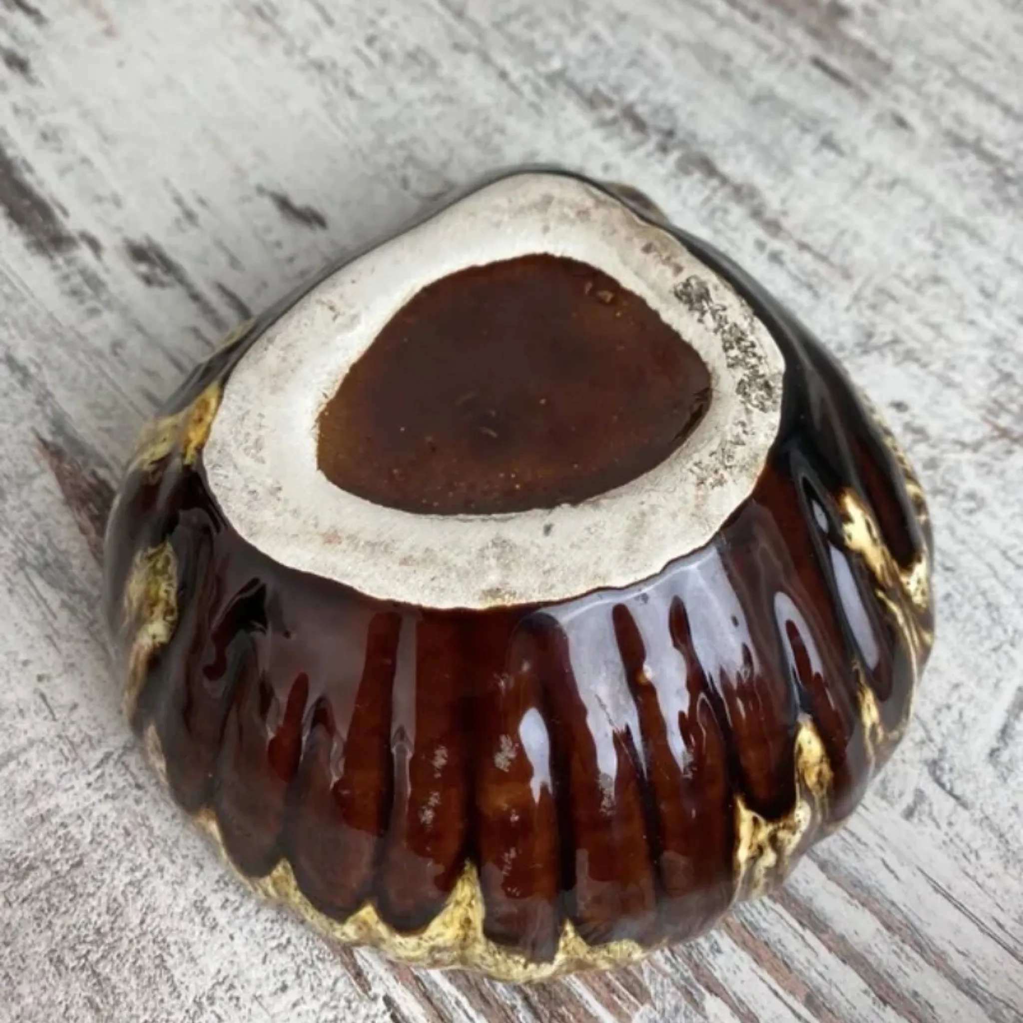 Ceramic shell catchall