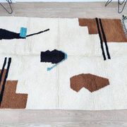 Handmade Berber rug in pure wool, size 150 x 250 cm