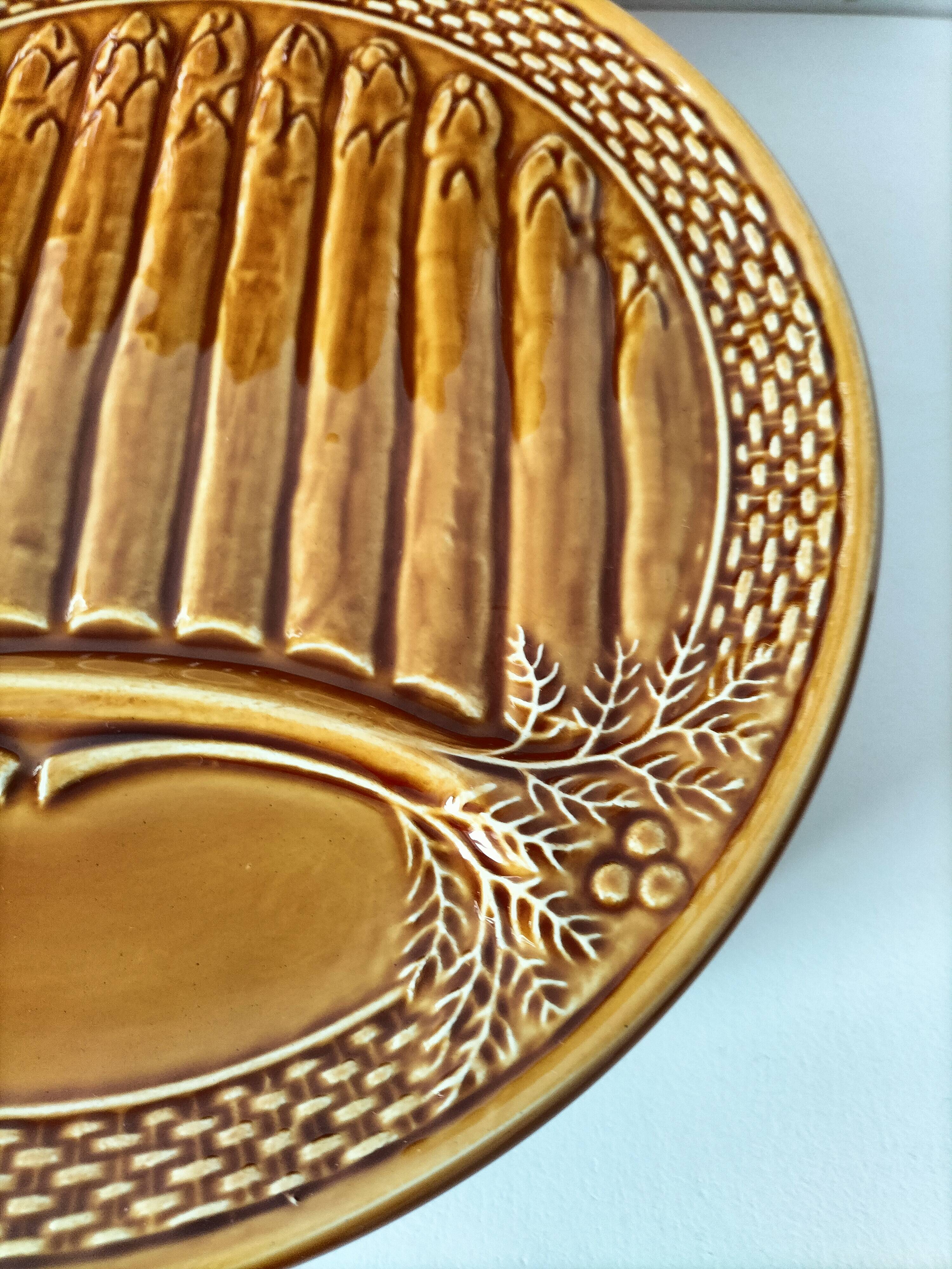 Set of 6 asparagus barbotine plates