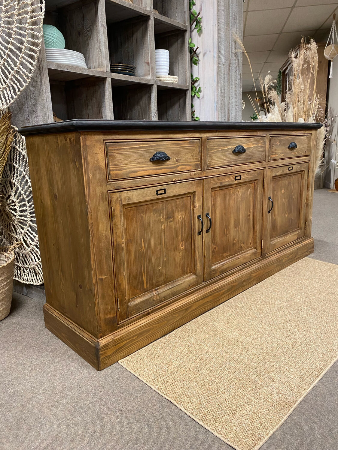 Bahut, meuble en bois