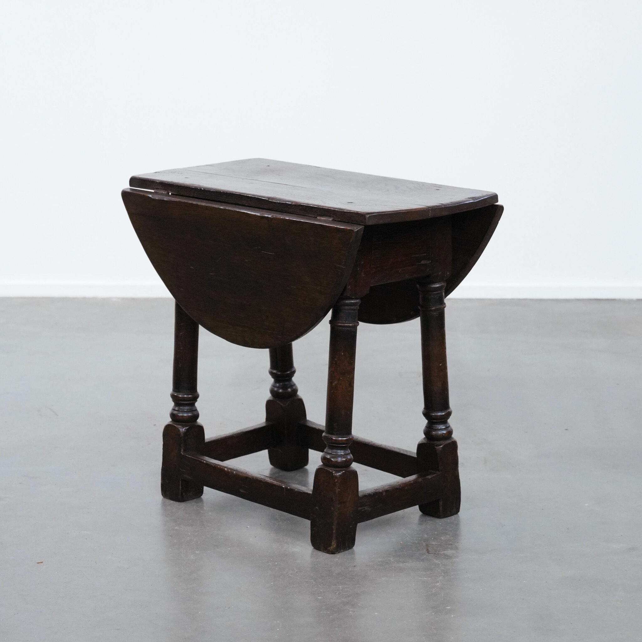 Tabouret anglais ancien à abattants, en chêne, datant du XVIIIe siècle