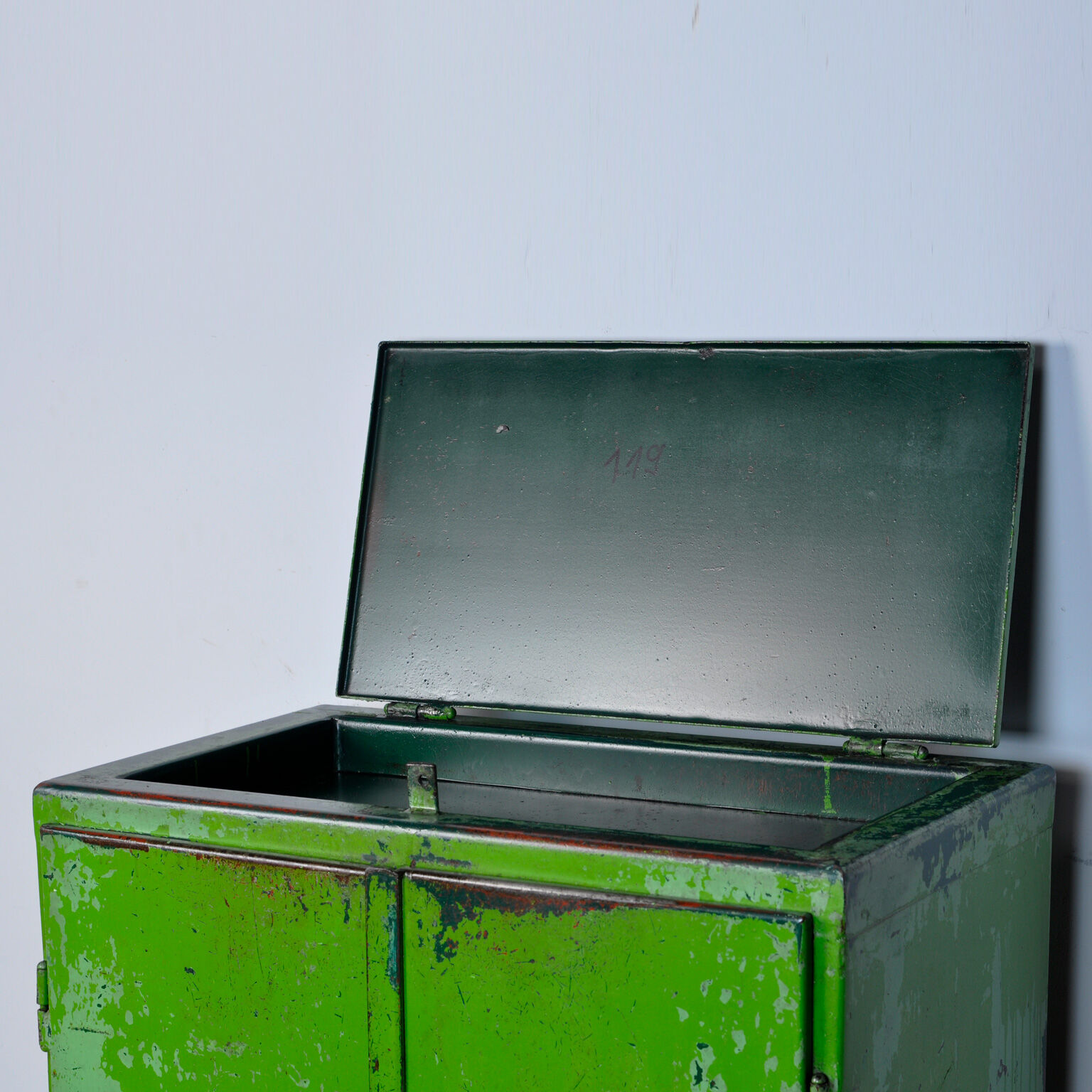 Cabinet de fer industriel années 1960