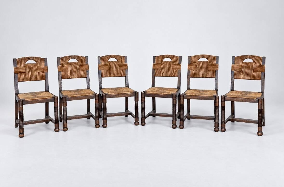 Suite de chaises par victor courtray