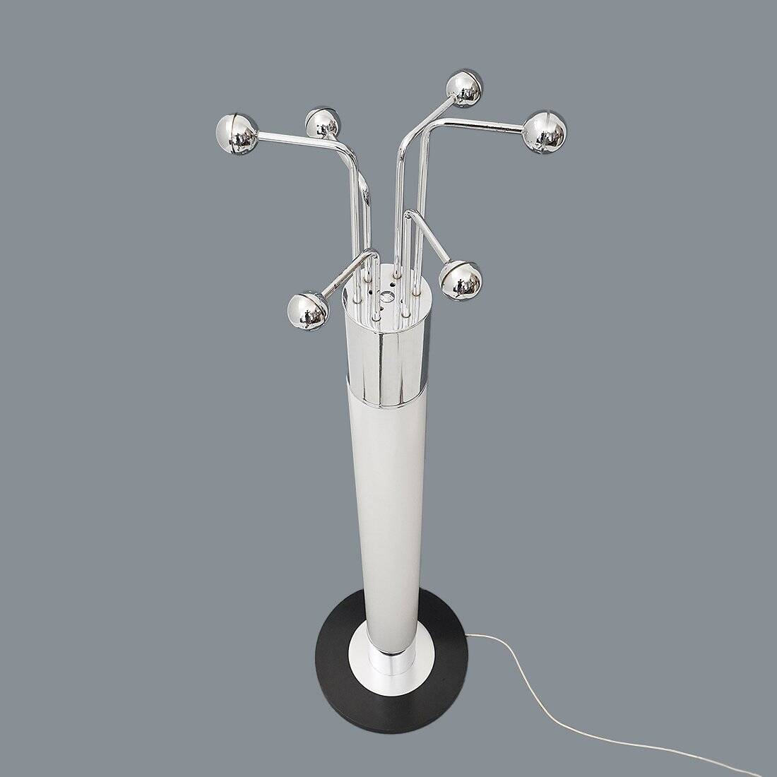 Chrome metal coat rack floor lamp, 1970s