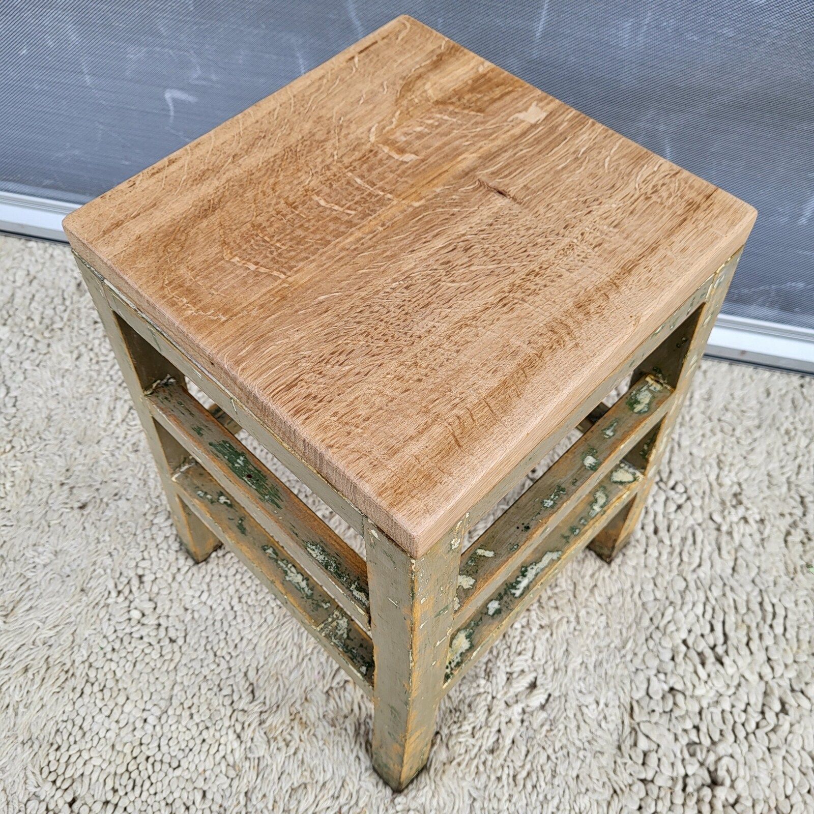 "Mon p'tit kaki" • Tabouret brutaliste 1930