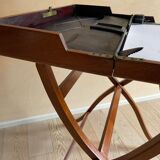 Foldable portable desktop