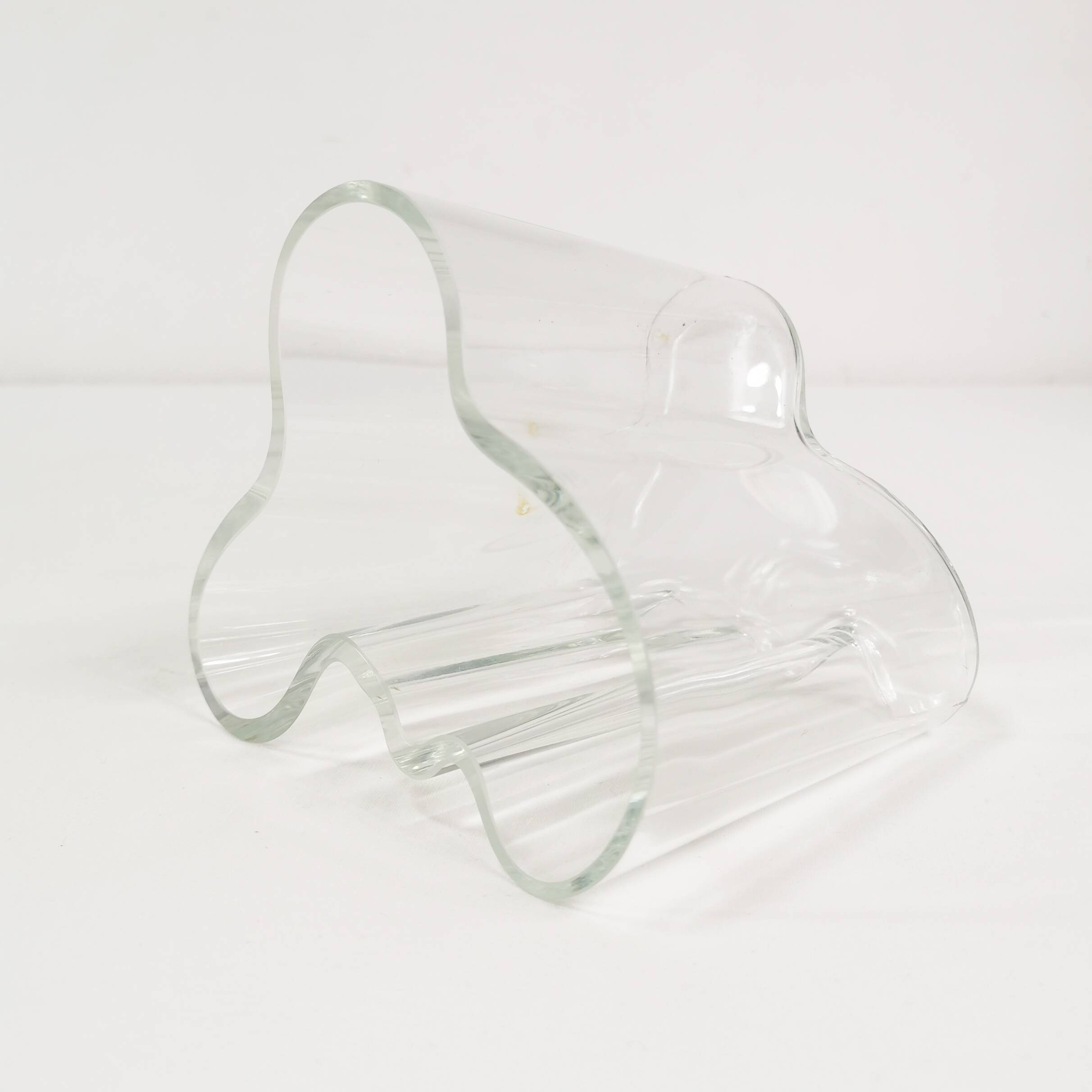 Mid Century pair of vases - glass vessels, Littala, designed by Alvar Aalto, Finland, 1980s.