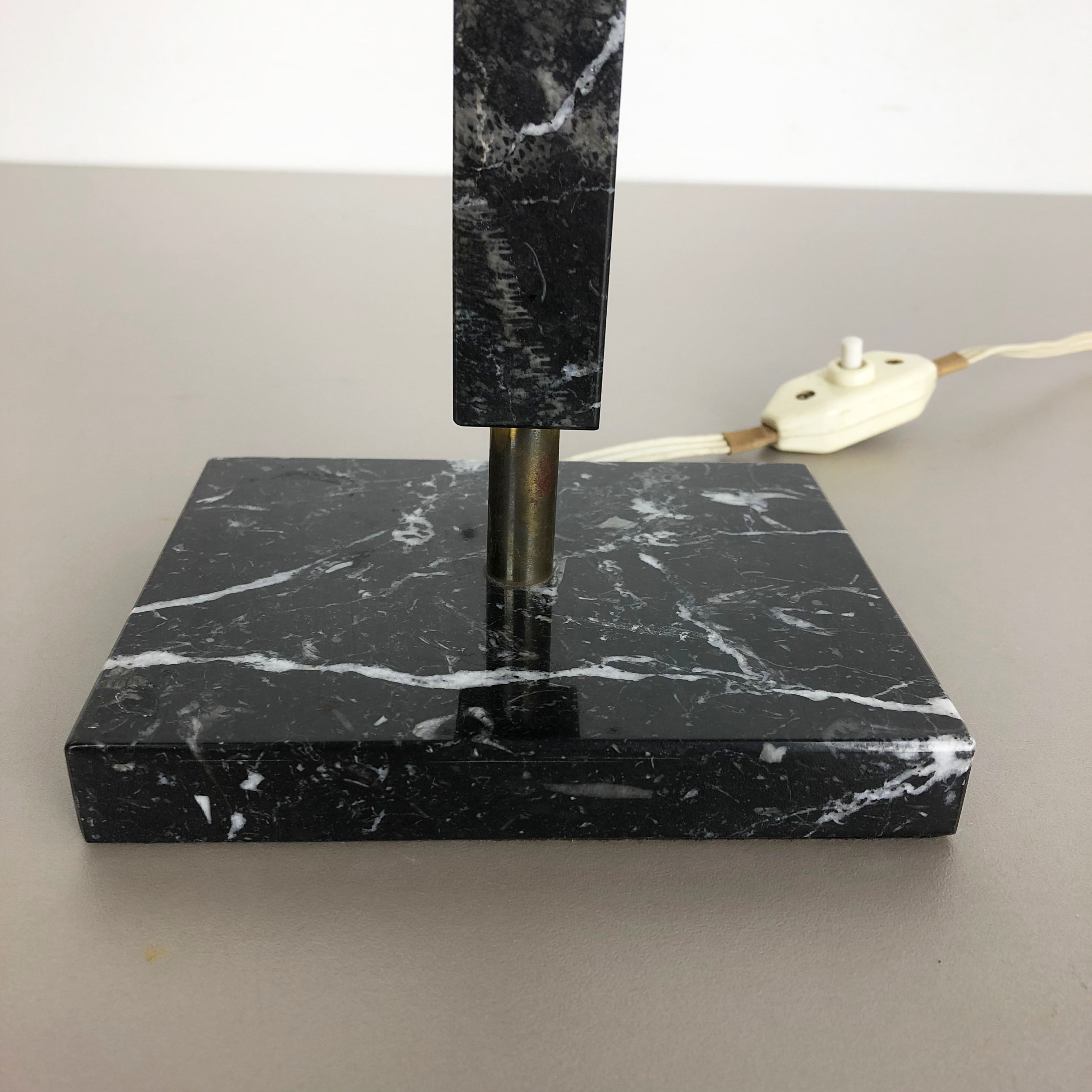 hollywood regency marble table light with opal shade, Italy 1950