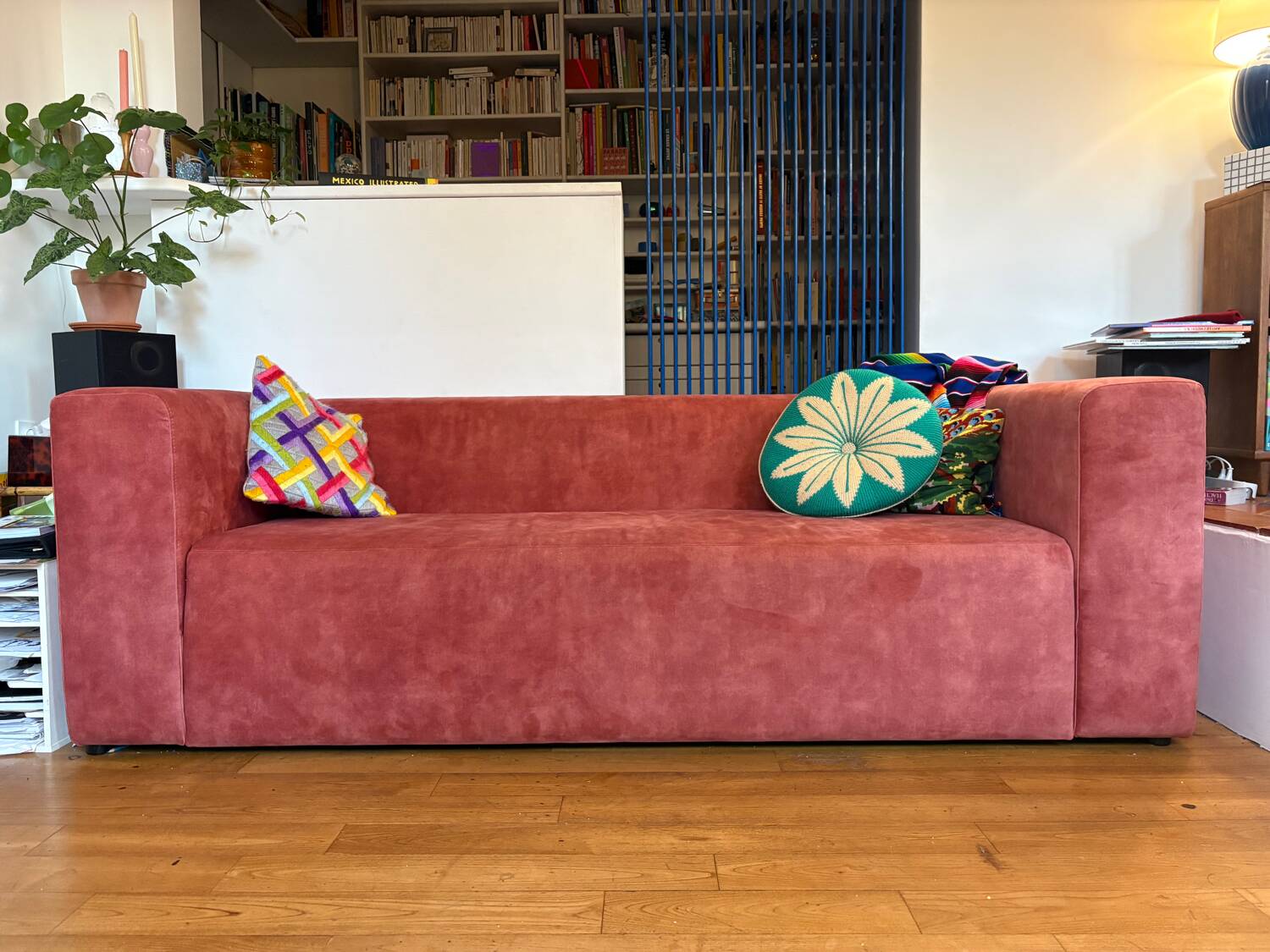 Canapé 3 places AGAR Panac Édition en velours blush