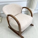 Rocking chair in sheepskin