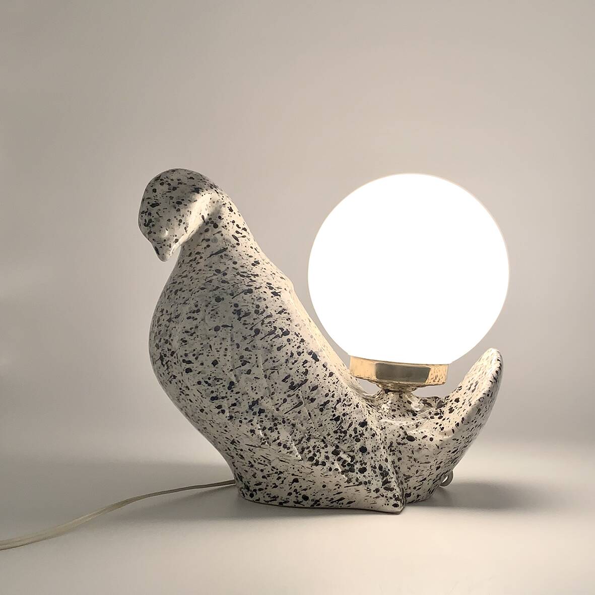 "Speckled dove" ceramic bird lamp, 1970