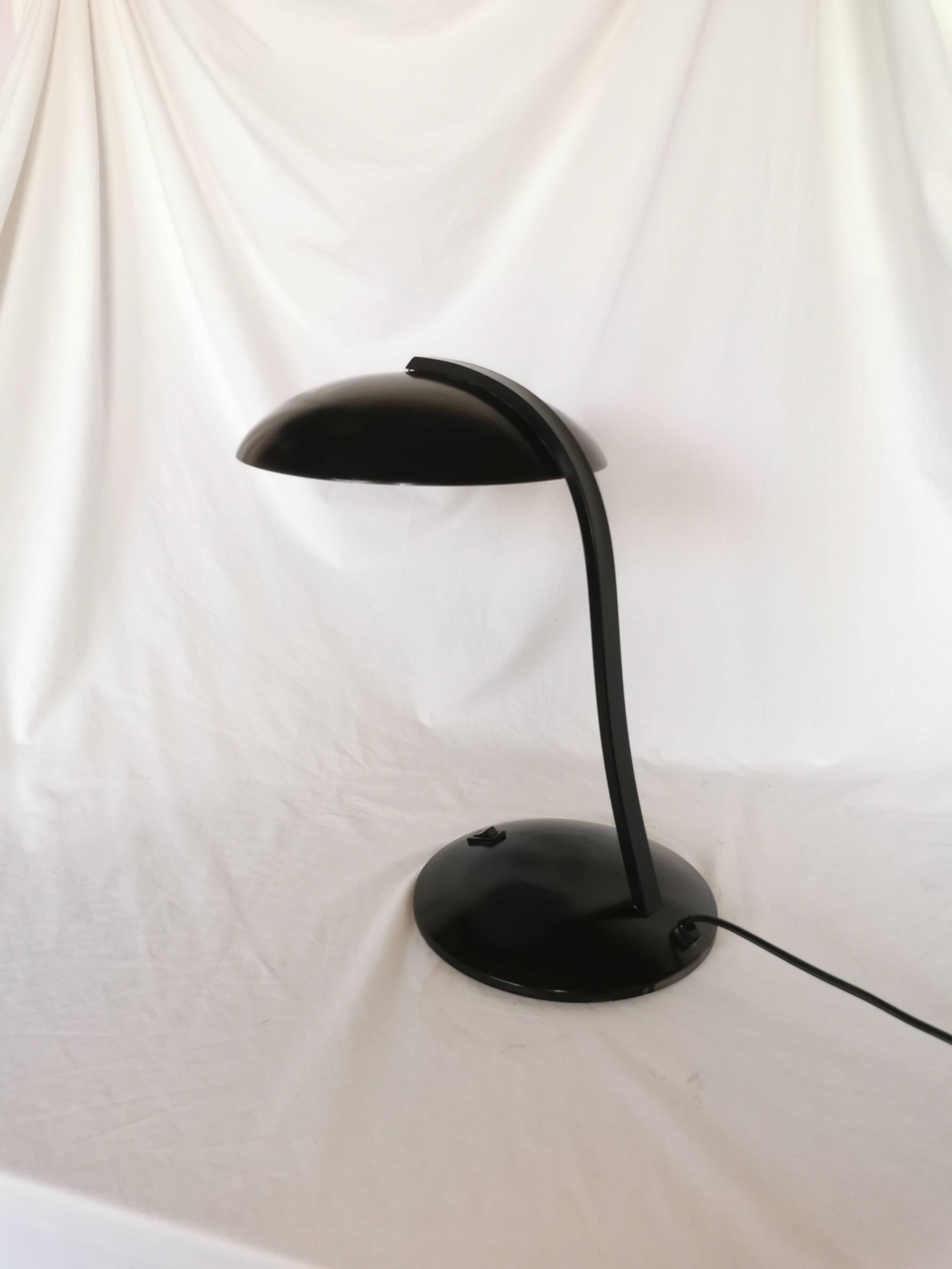 Mushroom lamp in black lacquered steel model Z290, Veneta Lumi, Italy, 1980