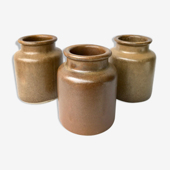 Set of 3 varnished sandstone pots