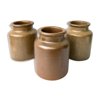 Set of 3 varnished sandstone pots