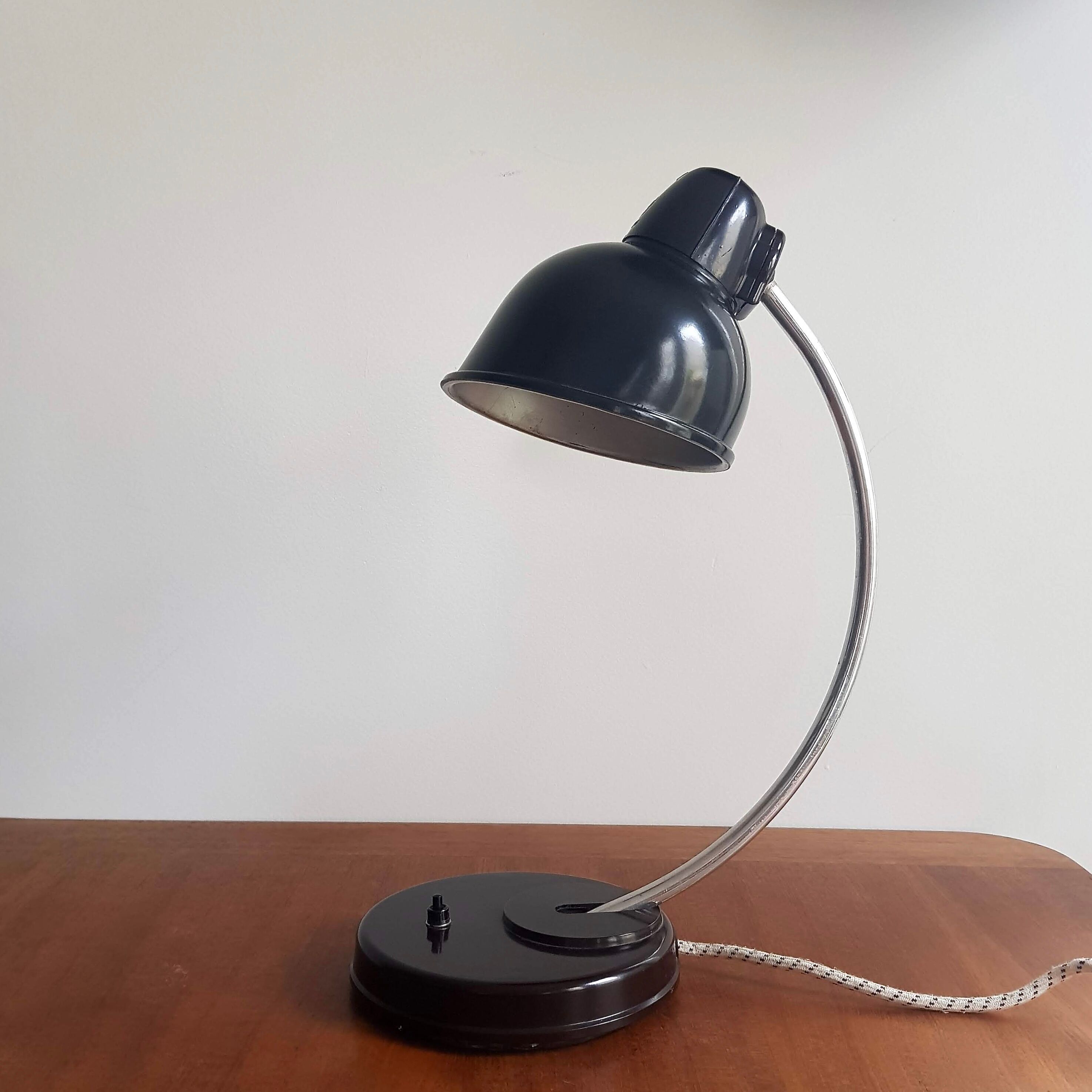 Lampe de bureau vintage noire VEB Leuchtenbau 1950