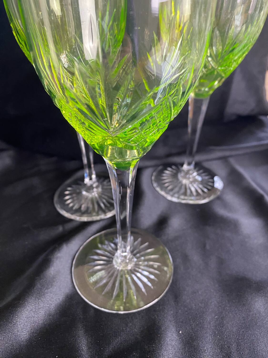 Set of 4 cut crystal white wine glasses