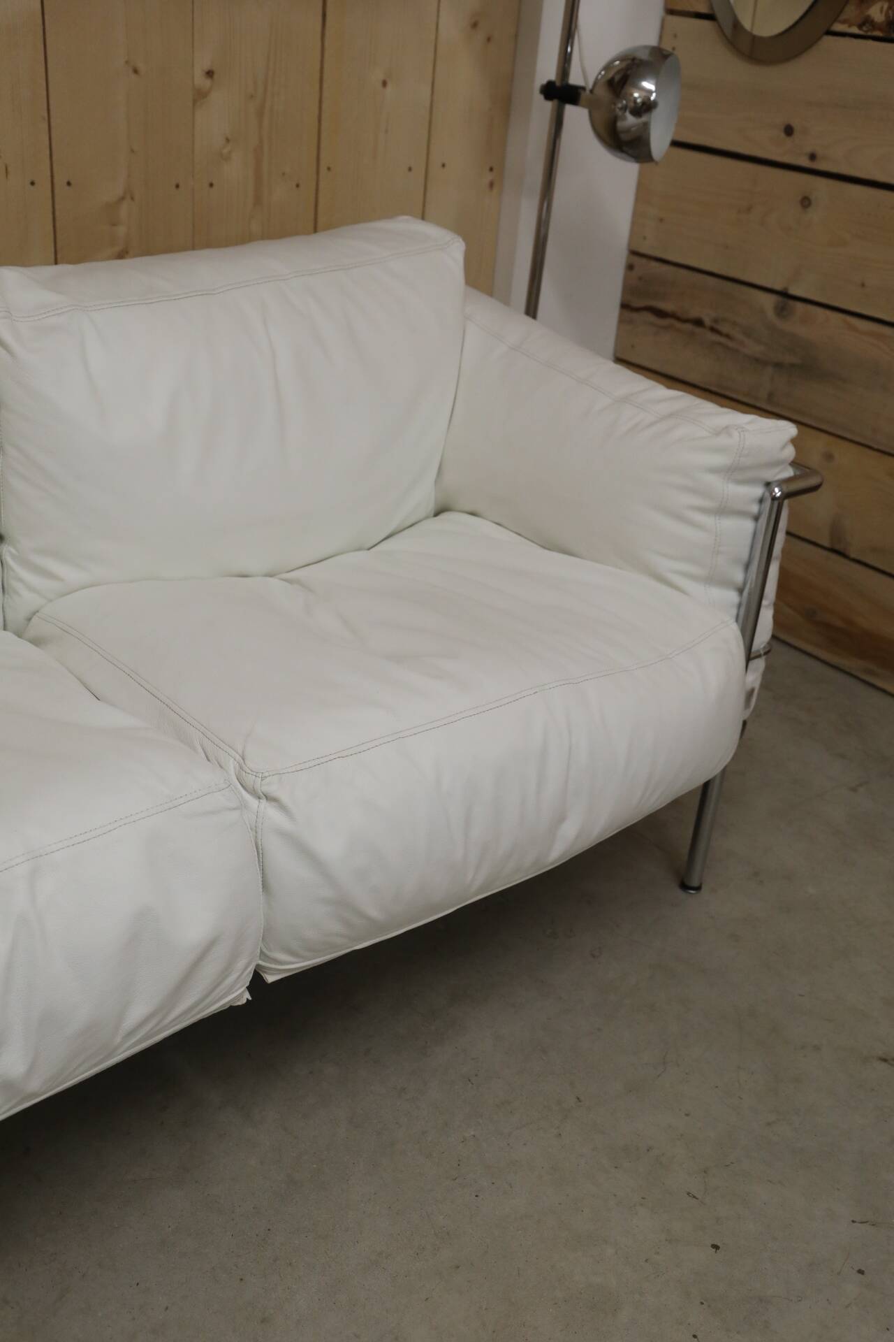 LC3 sofa by Le Corbusier, chrome and white leather
