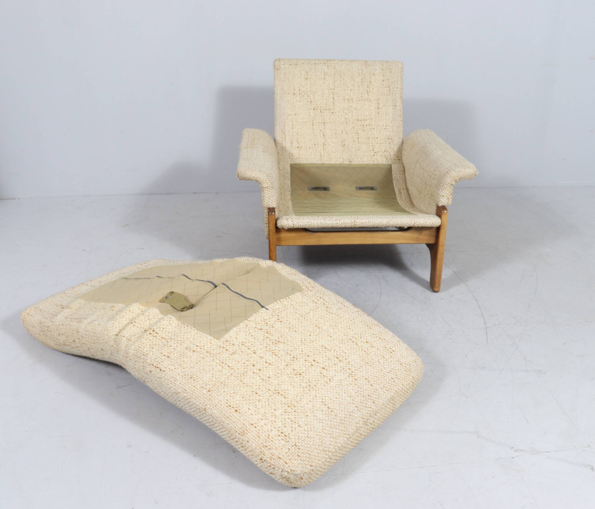 Fauteuil lounge scandinave du milieu du siècle avec ottoman, 1970