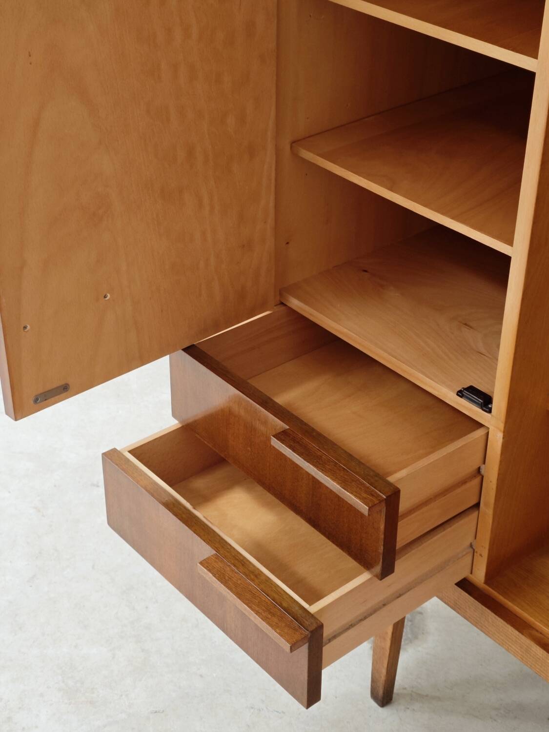 High Buffet Dresser Frantisek Mezulanik for Up Zavody 1960