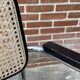Chaise Cesca B64 avec accoudoirs by Marcel Breuer Design en noir