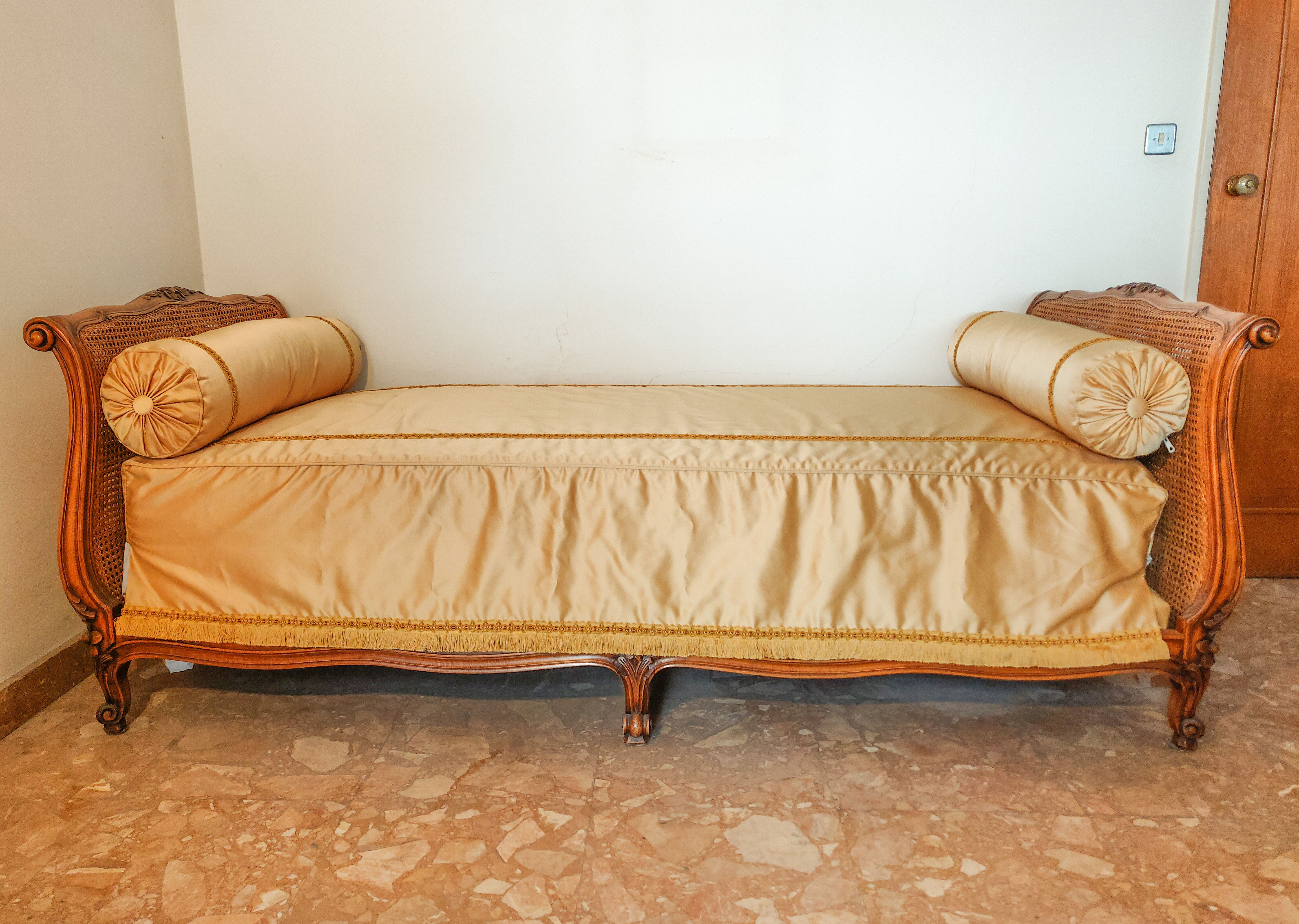 Louis XV bed in cannage