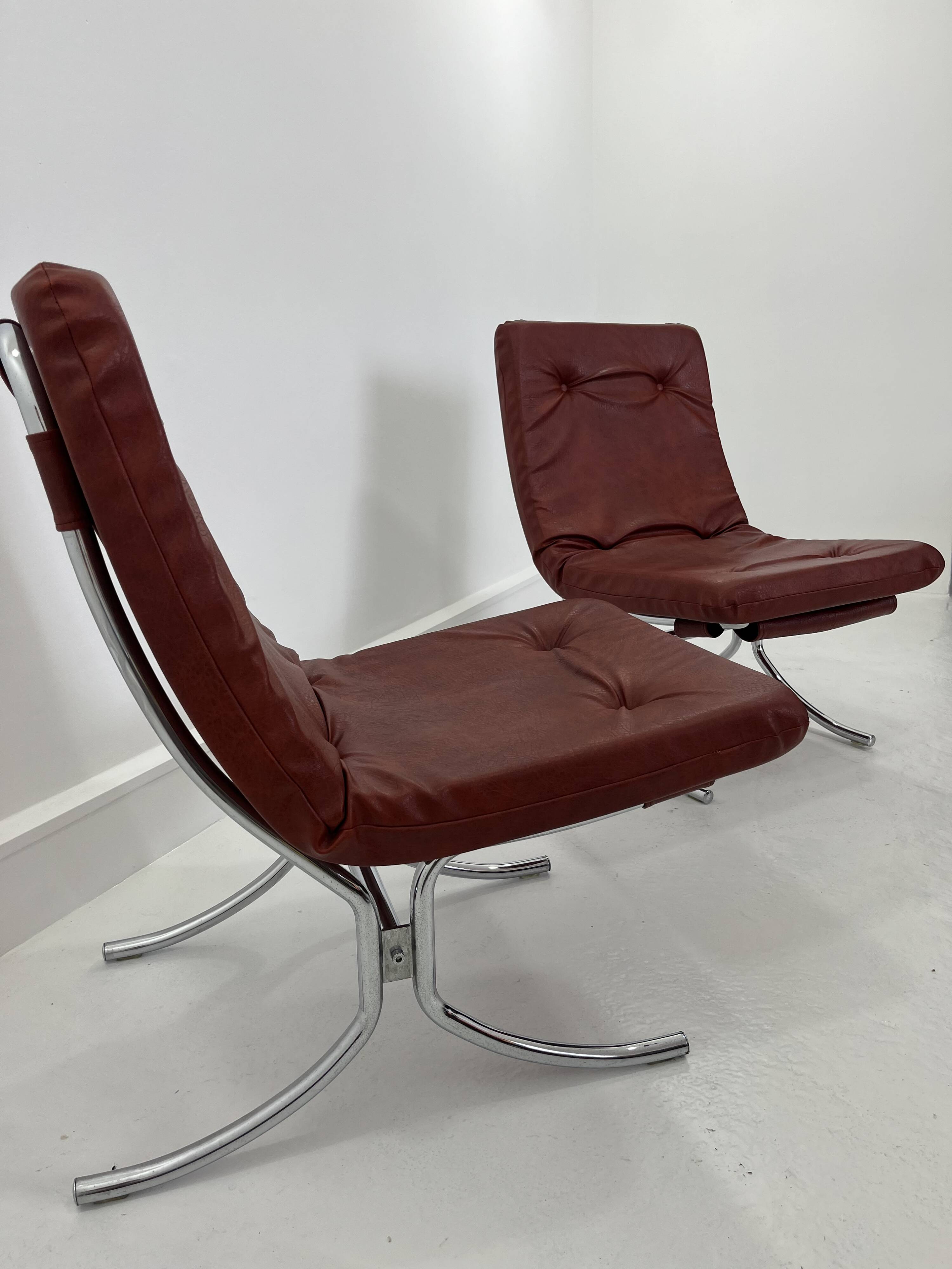 Set of Vintage Lounge Chairs in Chrome and Vinyl, 1970s