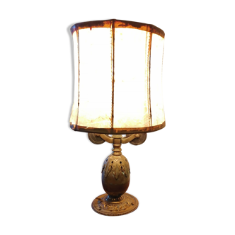 1950-style brass pineapple bedside lamp