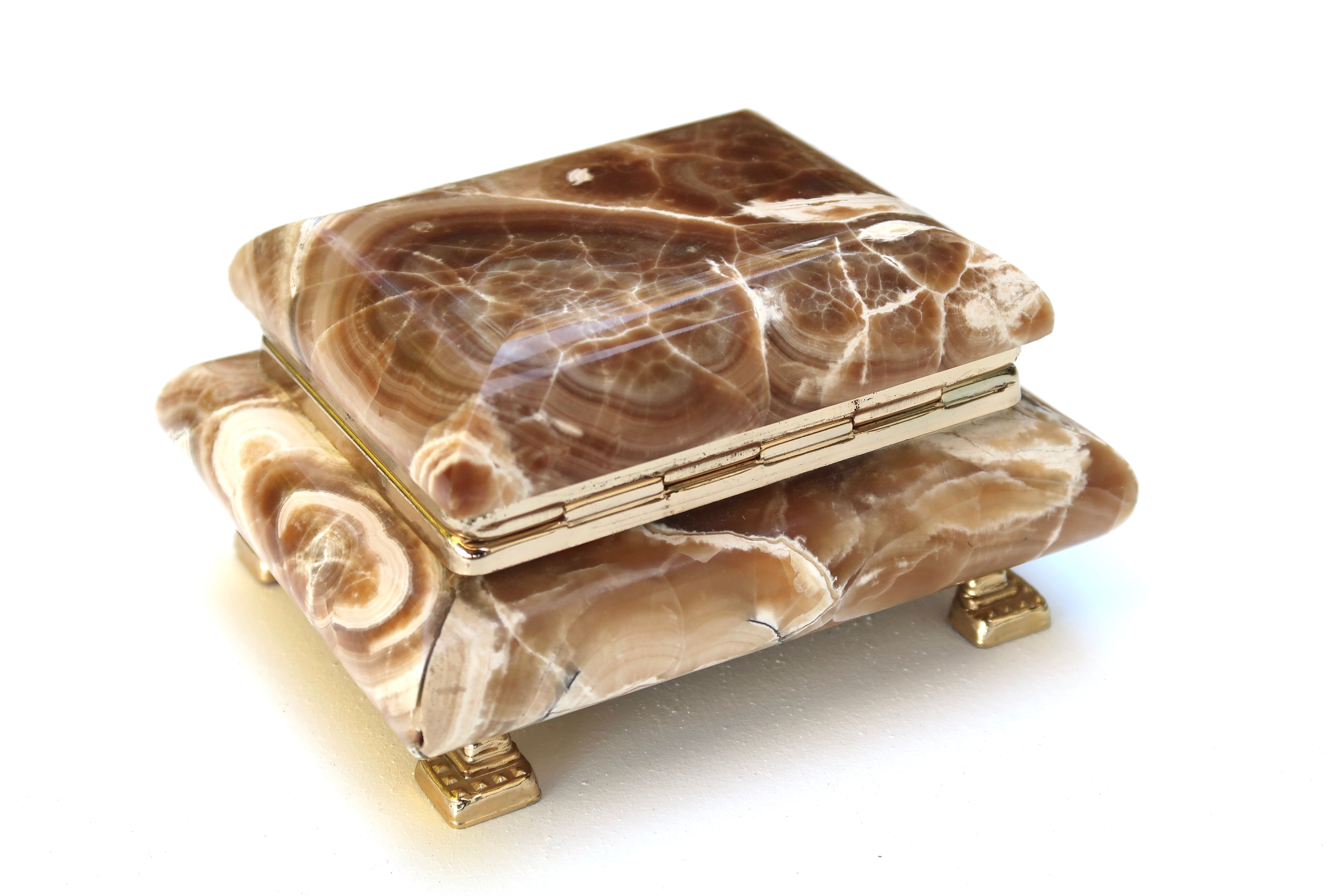 Alabaster and gilded metal box, 70s