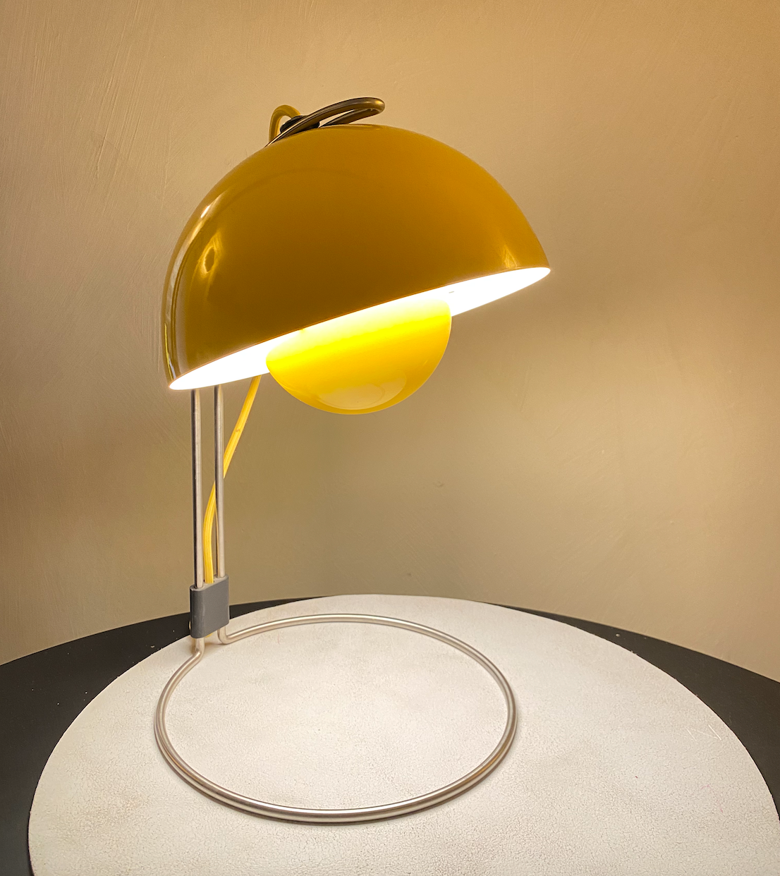 Flowerpot Lamp by Vener Panton - VP4