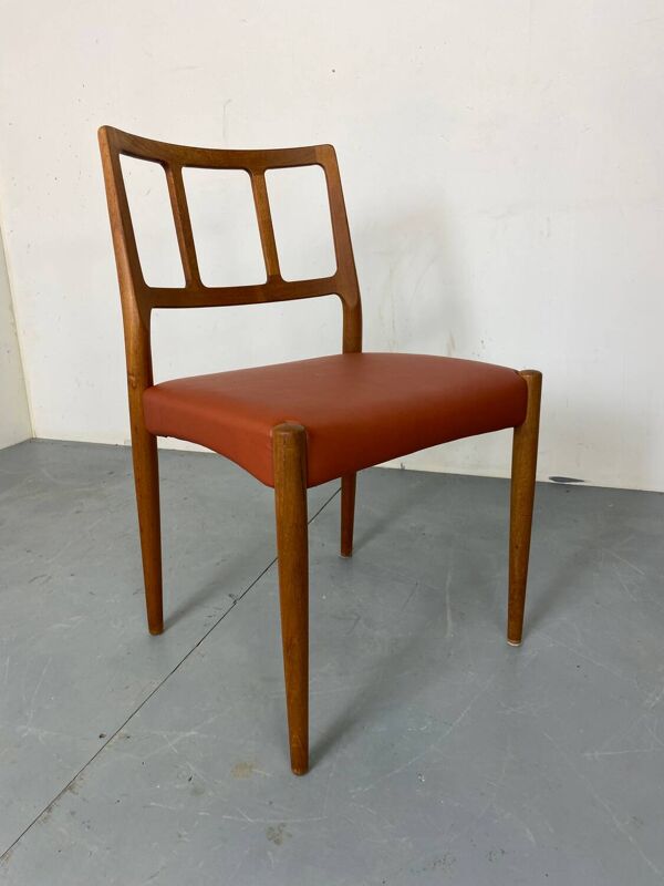 Chaises de salle à manger danoises en teck et cuir du milieu du siècle par Johannes Andersen pour Uldum Møbelfabrik, années 1950, lot de 4