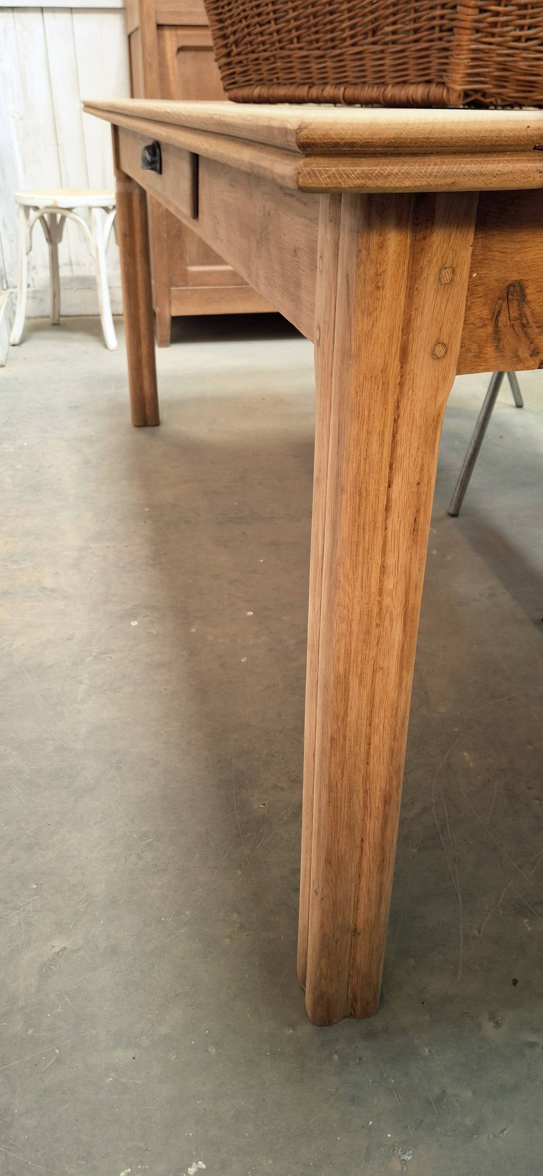 Table de ferme en chêne massif