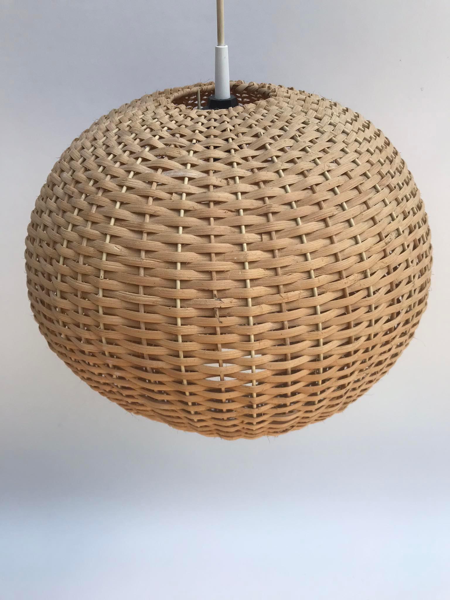 Hanging woven rattan lamp from the 1960s by Jansen Leuchten