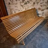 Vintage French garden bench in pine, mid-20th century.