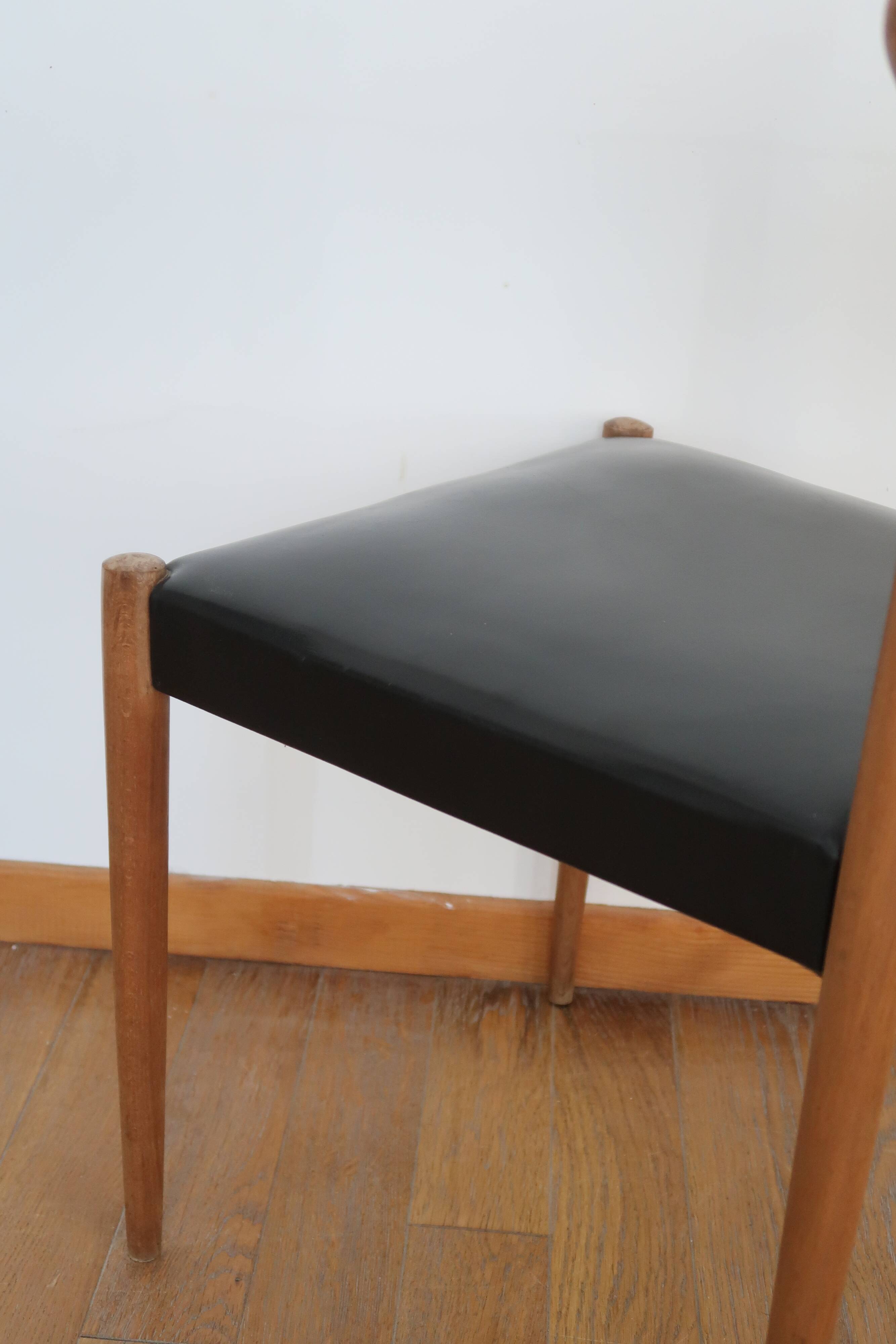 4 Scandinavian chairs skaï black