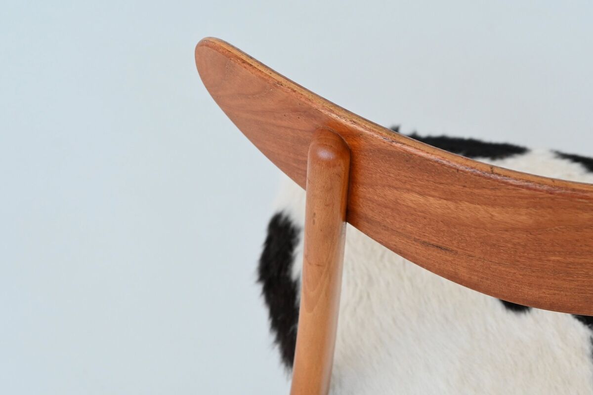 Hans Wegner model CH30 dining chairs in cowskin Carl Hansen Denmark 1952