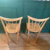 2 Scandinavian chairs inspired by Windsor.