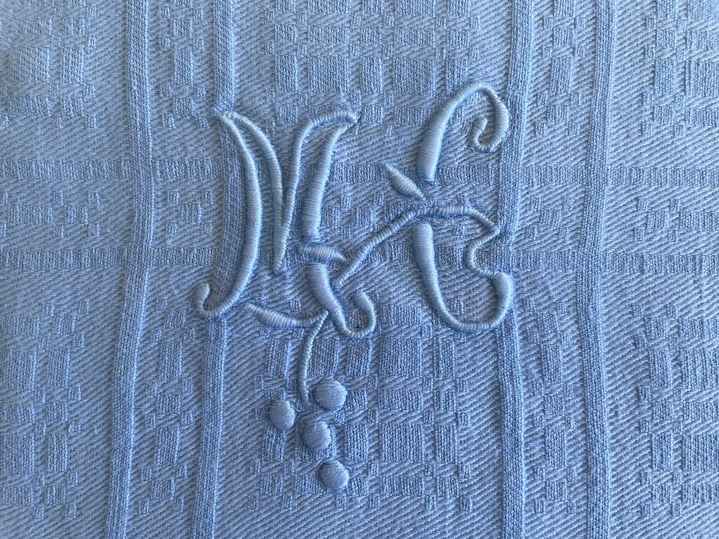 Set of 8 damask napkins dyed in dreamy blue monogrammed MC - cotton - 72x60cm