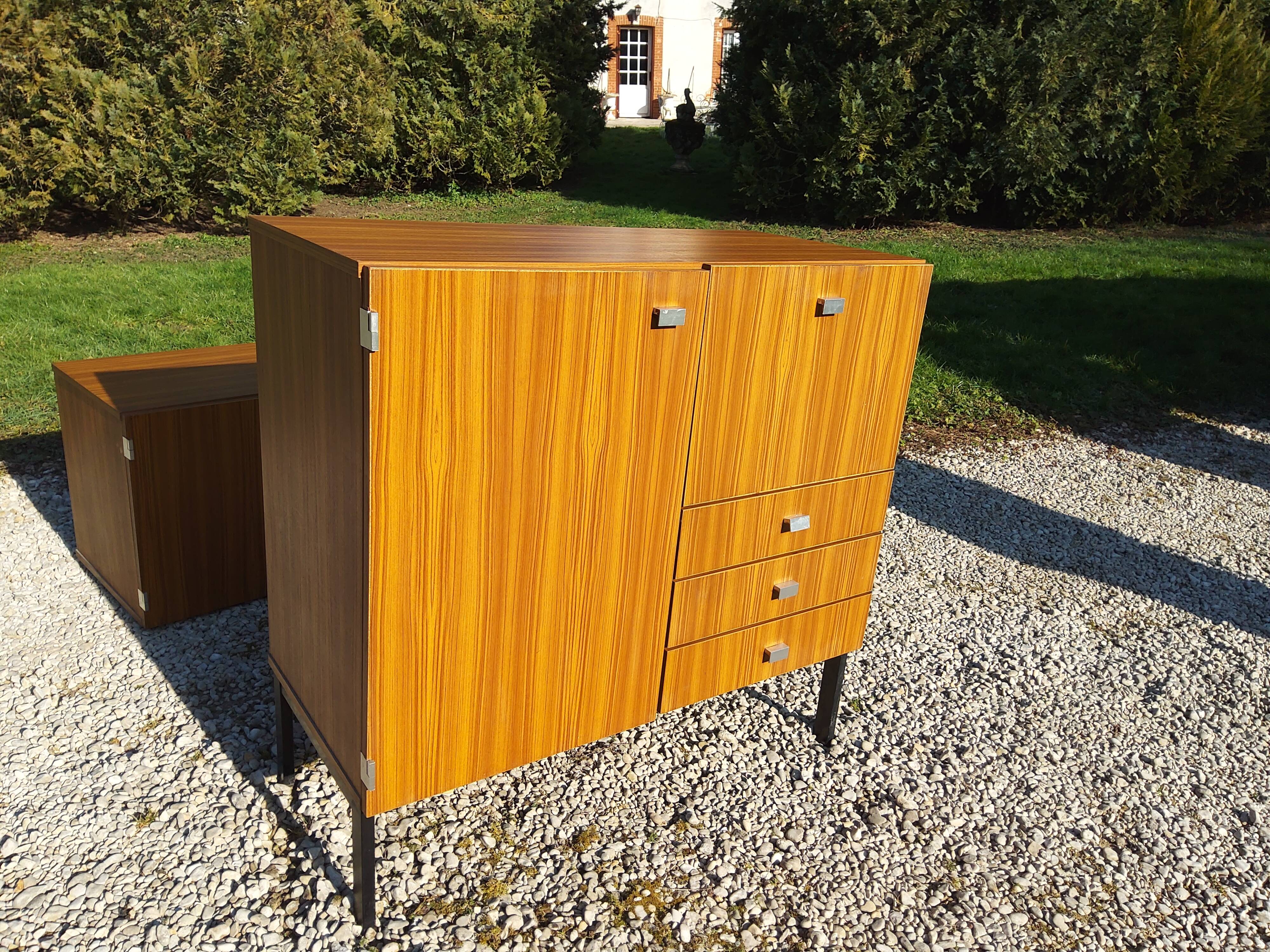 Pierre Guariche bar cabinet for Meurop