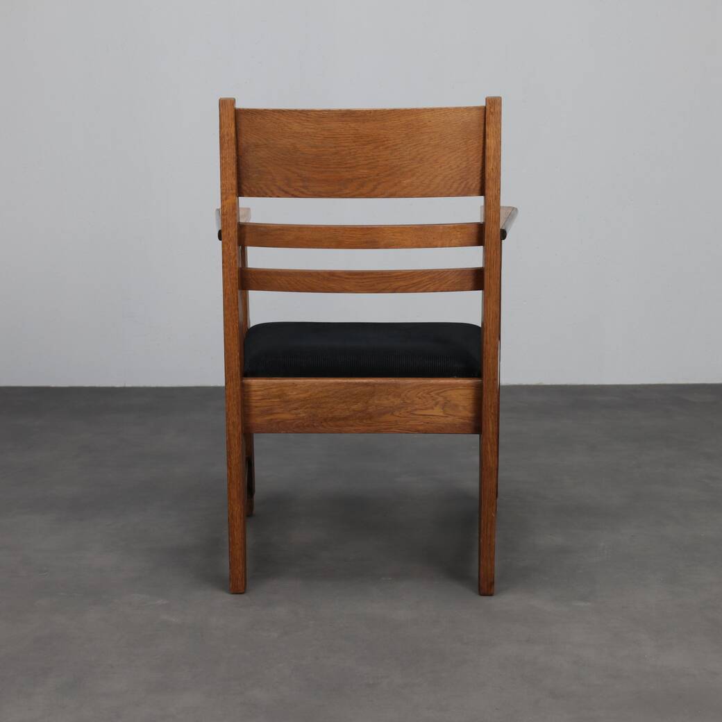 Refined pair of Art Deco armchairs in oak and Coromandel, attributed to L.O.V. Oosterbeek, 1930s