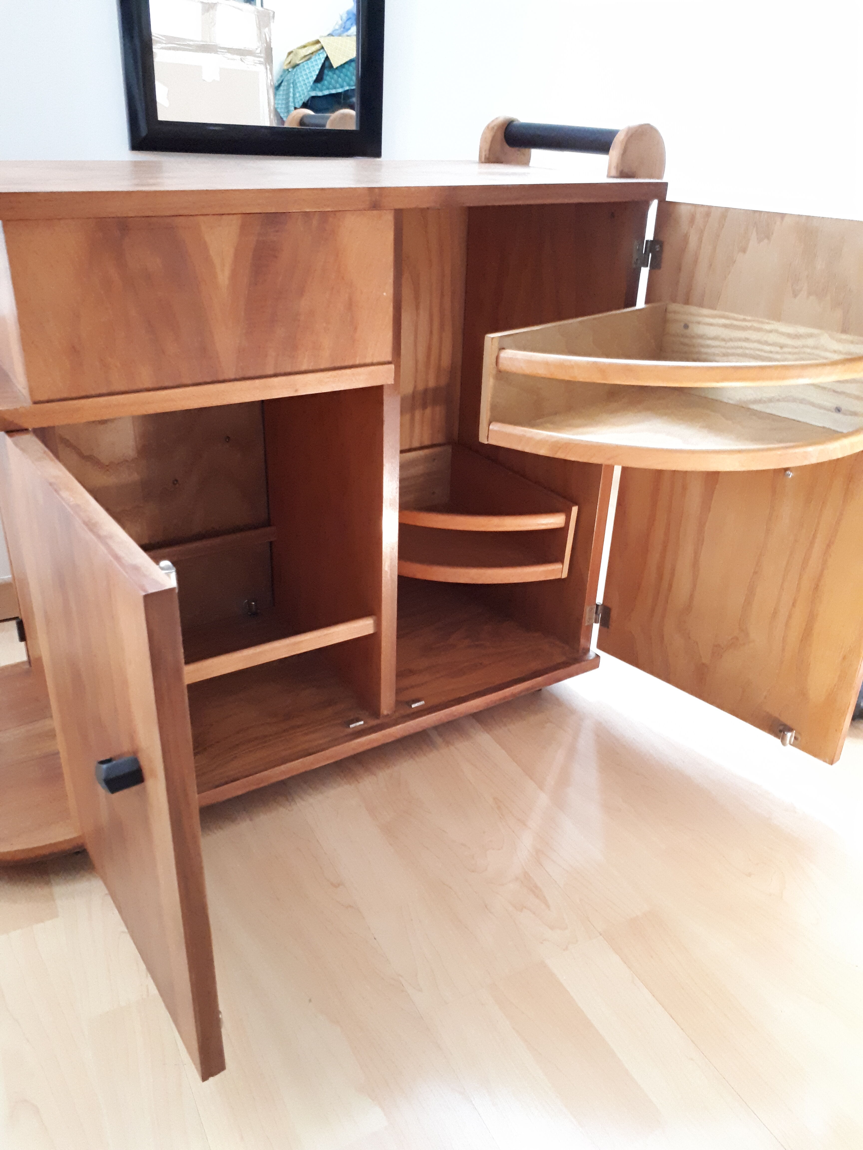 Old bar on wheels years 30- 40